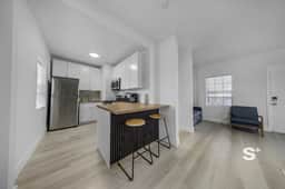 Casa Tower 1