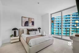 Viceroy 3305