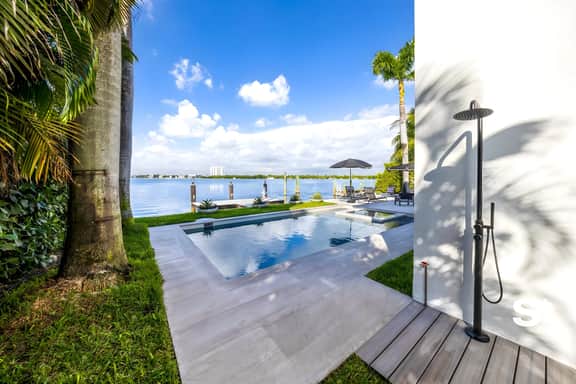 7500 Miami View