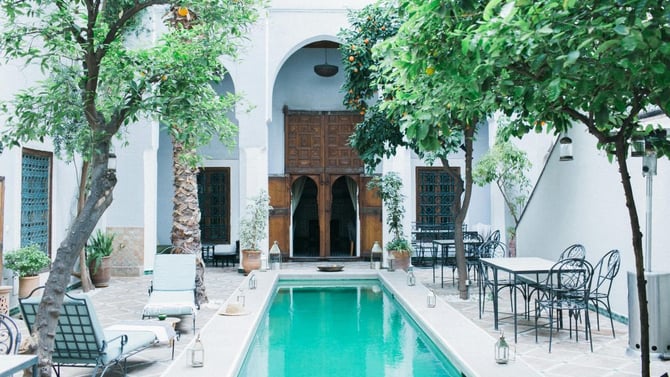The Best Furniture Purchase for your Airbnb – An Ultimate Guide